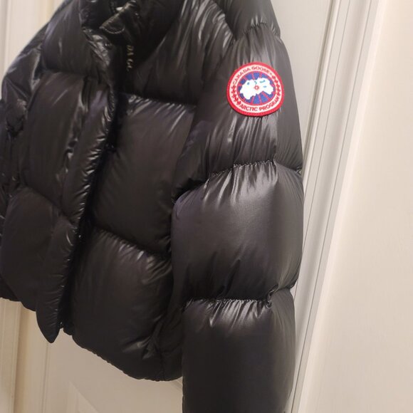 Canada Goose Puffer Jacket - Picture 7 of 9